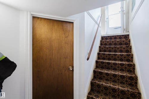 10325 152 Street, Edmonton, AB - Indoor Photo Showing Other Room