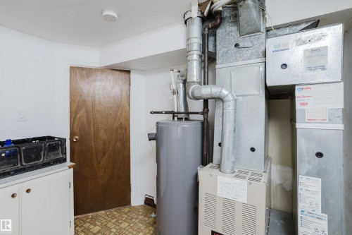 10325 152 Street, Edmonton, AB - Indoor Photo Showing Basement