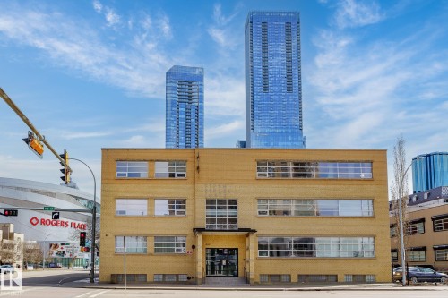310 10355 105 Street, Edmonton, AB - Outdoor