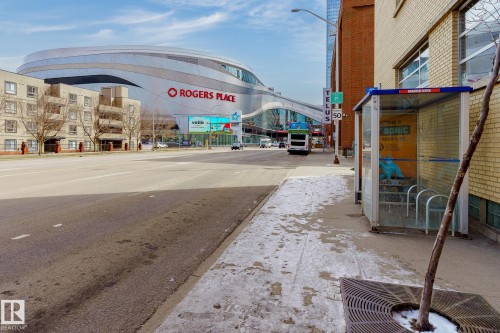 310 10355 105 Street, Edmonton, AB - Outdoor