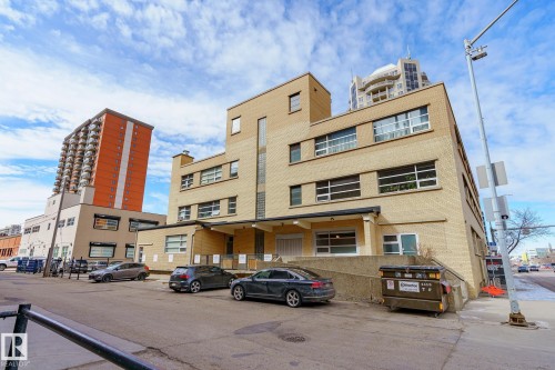 310 10355 105 Street, Edmonton, AB - Outdoor