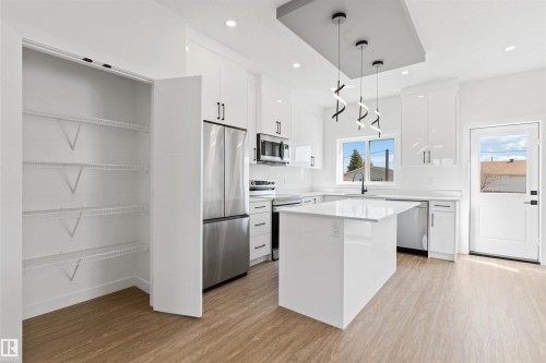12427 47 Street Nw, Edmonton, AB - Indoor Photo Showing Kitchen With Upgraded Kitchen