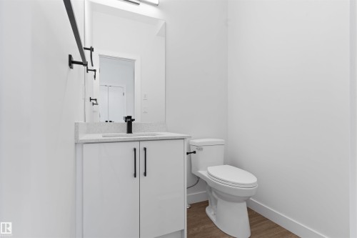 12427 47 Street Nw, Edmonton, AB - Indoor Photo Showing Bathroom