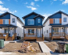 12427 47 Street NW  Edmonton, AB T5W 5E5
