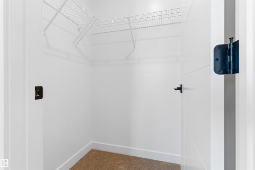 12427 47 Street Nw, Edmonton, AB - Indoor Photo Showing Other Room