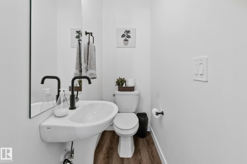 38 100 Jensen Lakes Blvd., St. Albert, AB - Indoor Photo Showing Bathroom