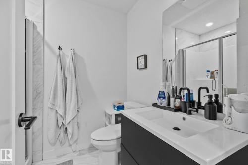 38 100 Jensen Lakes Blvd., St. Albert, AB - Indoor Photo Showing Bathroom