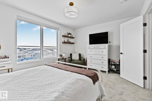 38 100 Jensen Lakes Blvd., St. Albert, AB - Indoor Photo Showing Bedroom