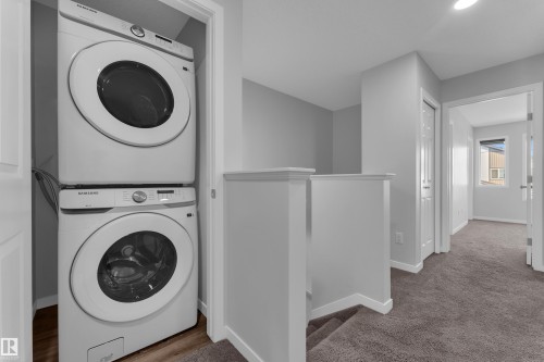1235 16 Avenue, Edmonton, AB - Indoor Photo Showing Laundry Room
