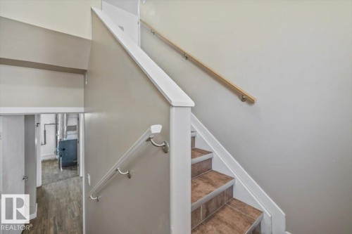 15805 104 Avenue, Edmonton, AB - Indoor Photo Showing Other Room