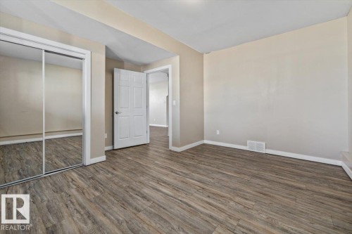 15805 104 Avenue, Edmonton, AB - Indoor Photo Showing Other Room