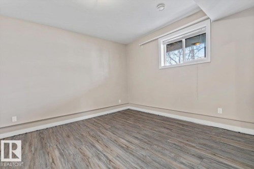 15805 104 Avenue, Edmonton, AB - Indoor Photo Showing Other Room