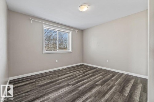 15805 104 Avenue, Edmonton, AB - Indoor Photo Showing Other Room