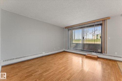 101 51 Brown Street, Stony Plain, AB - Indoor Photo Showing Other Room