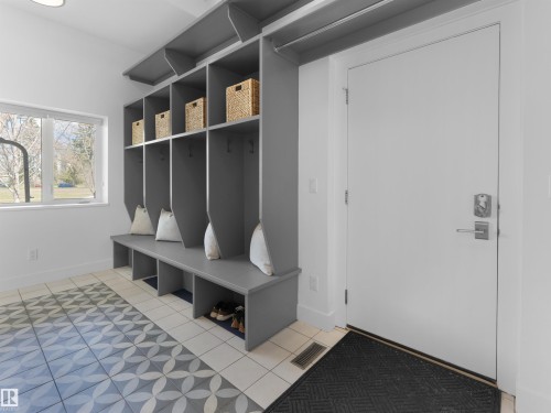 11251 79 Avenue, Edmonton, AB - Indoor Photo Showing Other Room