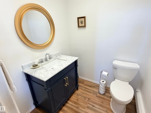 10248 109 Avenue, Westlock, AB - Indoor Photo Showing Bathroom