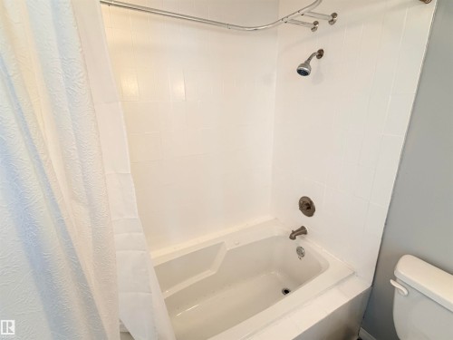 10248 109 Avenue, Westlock, AB - Indoor Photo Showing Bathroom