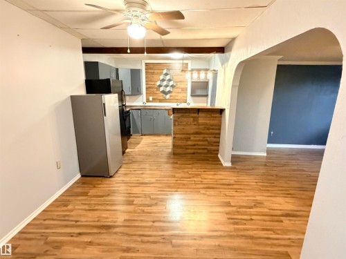 10248 109 Avenue, Westlock, AB - Indoor Photo Showing Kitchen