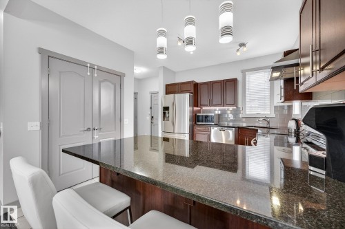 22652 97 Avenue, Edmonton, AB - Indoor Photo Showing Kitchen With Upgraded Kitchen