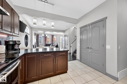 22652 97 Avenue, Edmonton, AB - Indoor Photo Showing Kitchen