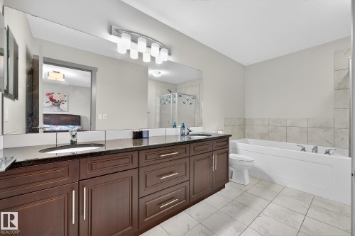 22652 97 Avenue, Edmonton, AB - Indoor Photo Showing Bathroom