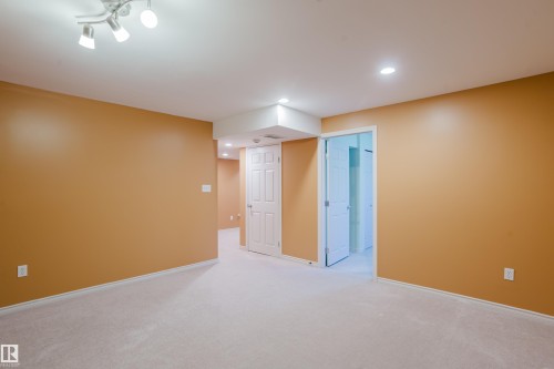 1666 Melrose Place, Edmonton, AB 