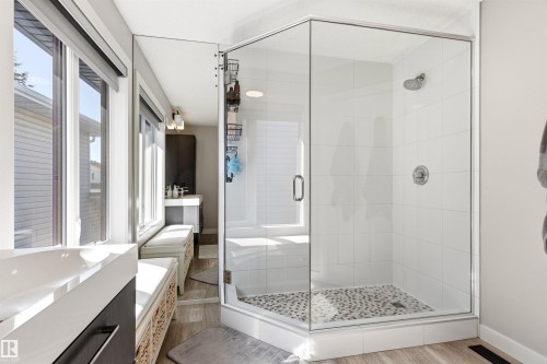 200 Ferguson Place, Edmonton, AB - Indoor Photo Showing Bathroom
