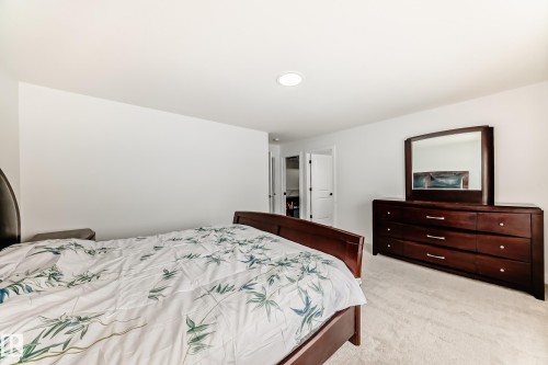 3247 Chernowski Way, Edmonton, AB - Indoor Photo Showing Bedroom