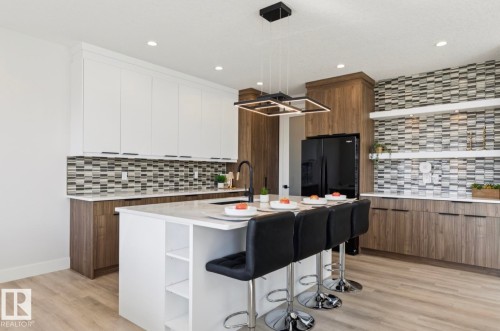 9751 223 Street, Edmonton, AB - Indoor
