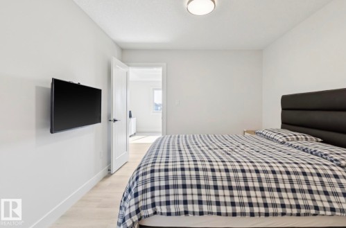 9751 223 Street, Edmonton, AB - Indoor Photo Showing Bedroom