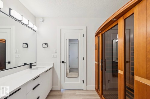9751 223 Street, Edmonton, AB - Indoor