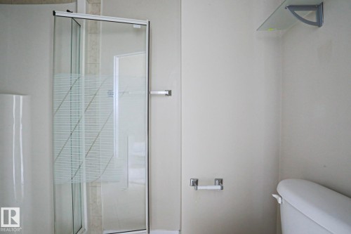 902 10504 99 Avenue, Edmonton, AB - Indoor Photo Showing Bathroom