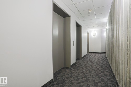 902 10504 99 Avenue, Edmonton, AB - Indoor Photo Showing Other Room