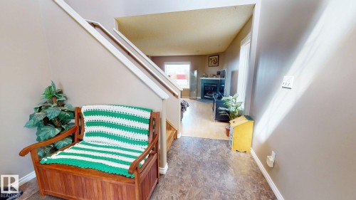 548 Wiseman Lane, Edmonton, AB - Indoor Photo Showing Other Room