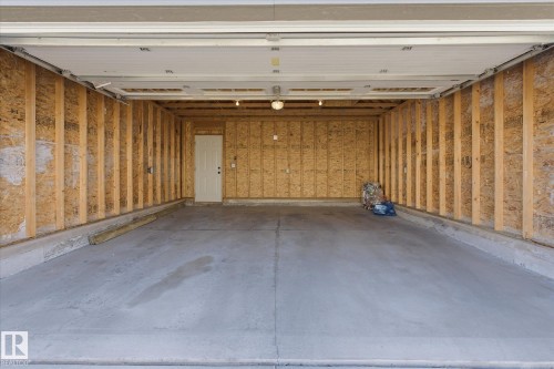 552 178A Street, Edmonton, AB - Indoor Photo Showing Garage