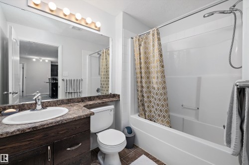 1128 330 Clareview Station Drive, Edmonton, AB - Indoor Photo Showing Bathroom