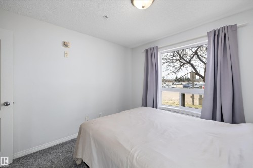 1128 330 Clareview Station Drive, Edmonton, AB - Indoor Photo Showing Bedroom