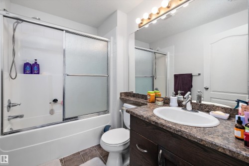 1128 330 Clareview Station Drive, Edmonton, AB - Indoor Photo Showing Bathroom