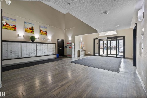 1128 330 Clareview Station Drive, Edmonton, AB - Indoor Photo Showing Other Room