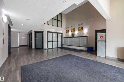 1128 330 Clareview Station Drive, Edmonton, AB - Indoor Photo Showing Other Room
