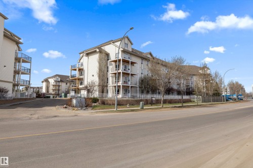 1128 330 Clareview Station Drive, Edmonton, AB - Outdoor