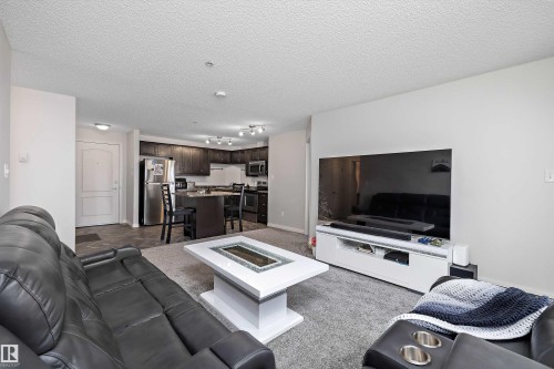 1128 330 Clareview Station Drive, Edmonton, AB - Indoor Photo Showing Living Room