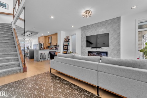 10227 146 Street, Edmonton, AB - Indoor Photo Showing Living Room