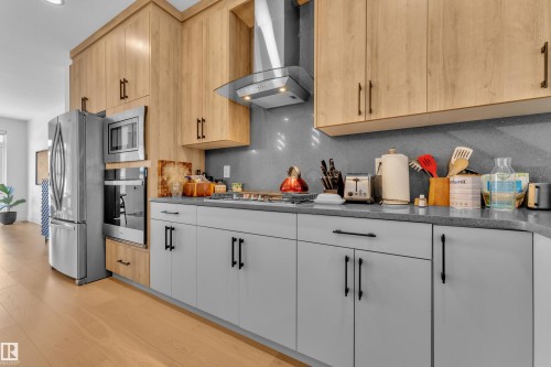 10227 146 Street, Edmonton, AB - Indoor Photo Showing Kitchen