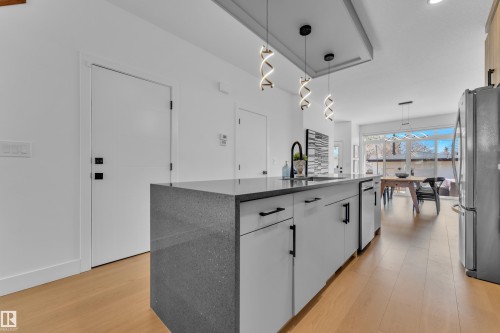 10227 146 Street, Edmonton, AB - Indoor Photo Showing Kitchen