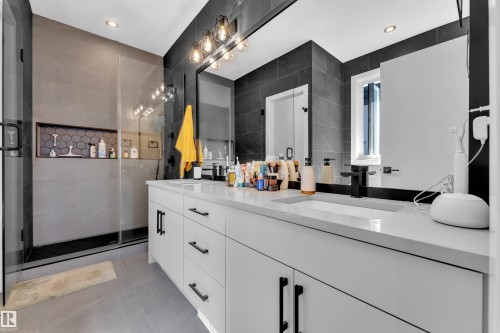 10227 146 Street, Edmonton, AB - Indoor