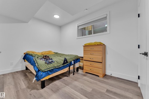 10227 146 Street, Edmonton, AB - Indoor Photo Showing Bedroom