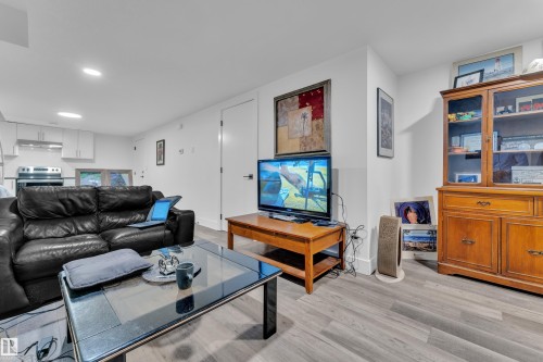 10227 146 Street, Edmonton, AB - Indoor Photo Showing Living Room