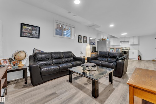 10227 146 Street, Edmonton, AB - Indoor Photo Showing Living Room