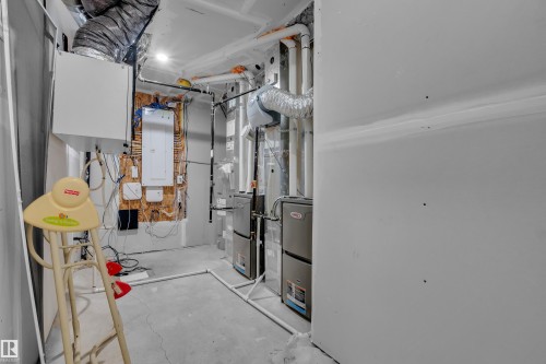10227 146 Street, Edmonton, AB - Indoor